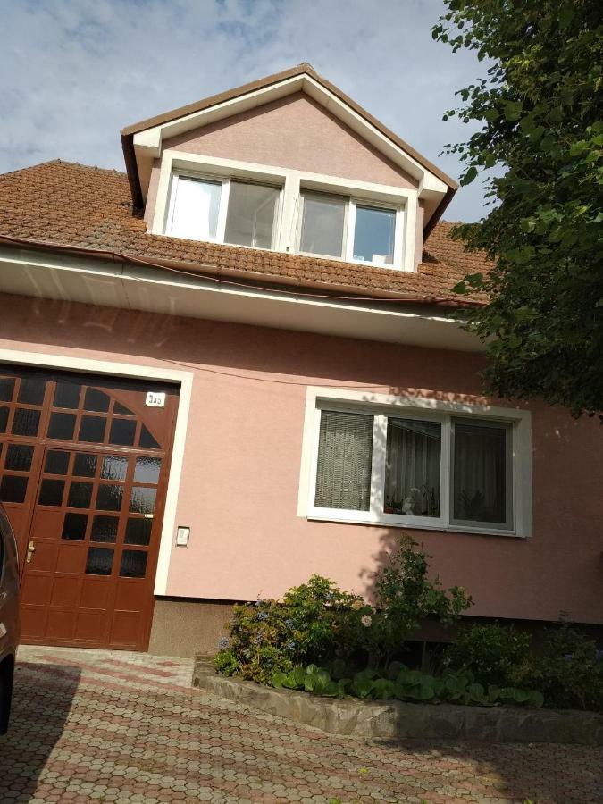 Appartement Apartman Gabika Na Zahori à Malacky Extérieur photo